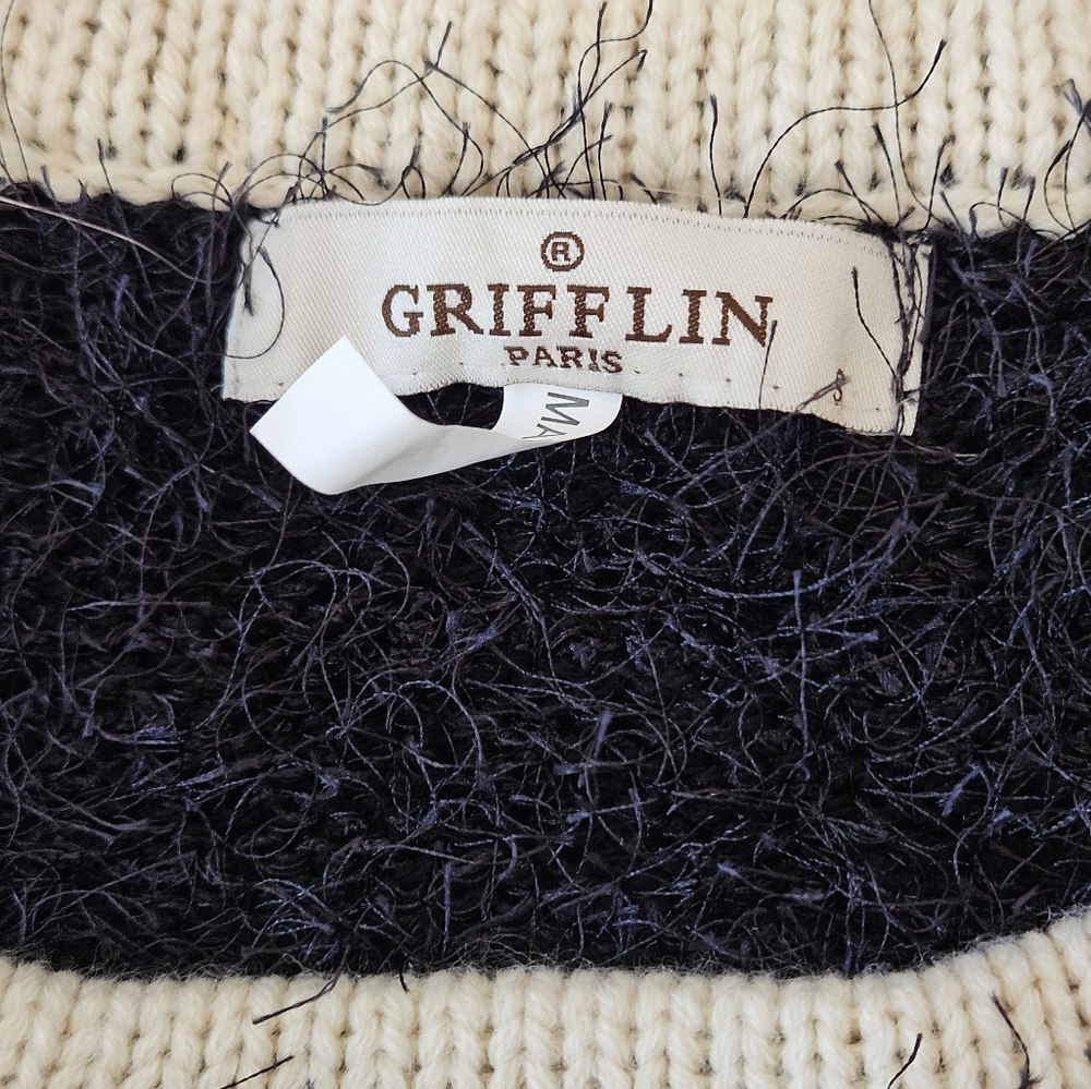 The Ultimate "Old Money" Aesthetic Grifflin Paris | Black & Cream Eyelash Knit - Picture 6 of 7